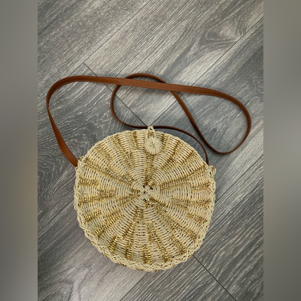 AE Straw Woven Rattan w Gold Mettalic Accent Summer Vacay Crossbody Handbag NWOT